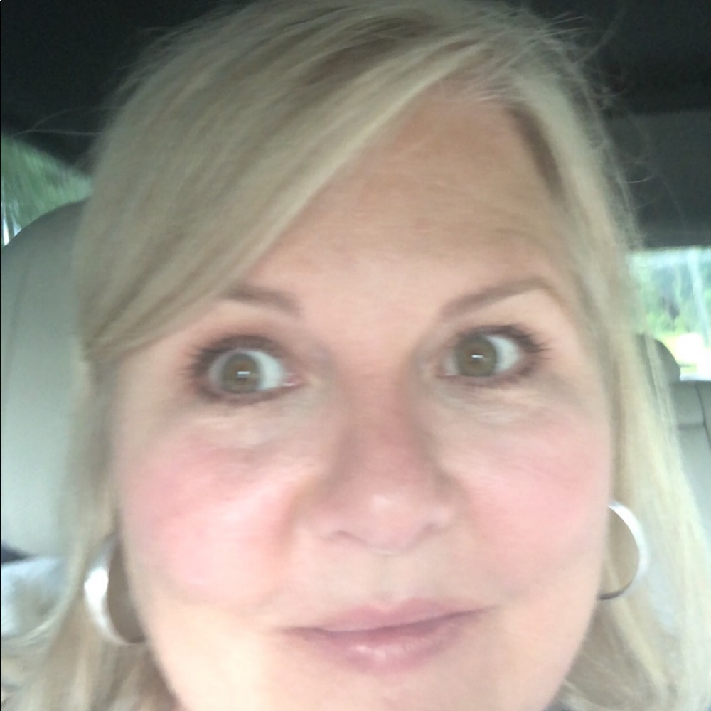 Meet your Posher, Wendy